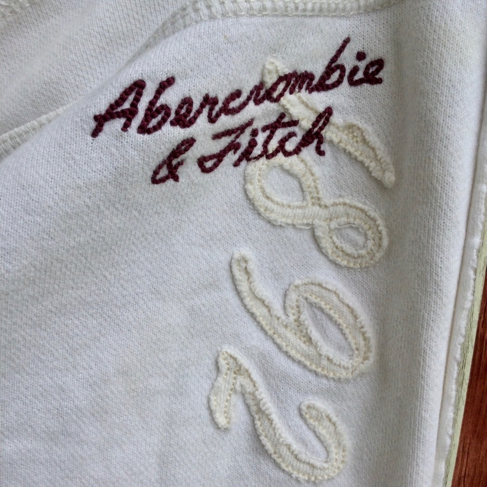 Abercrombie & Fitch Cropped Sweats (2) - Picture 4 of 14